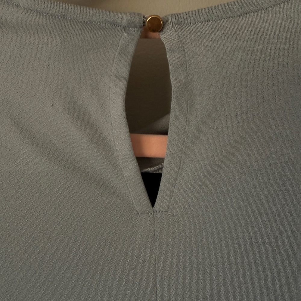 3for30 H&M Gray Cap Sleeve Relaxed Blouse - Picture 7 of 8